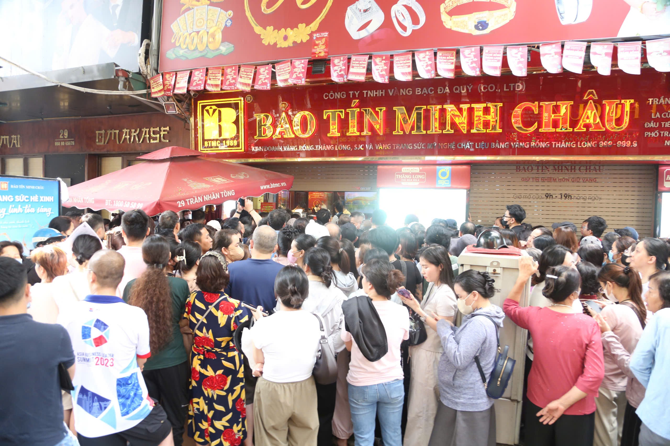 tranh-mua-vang-8-1760081607.jpg