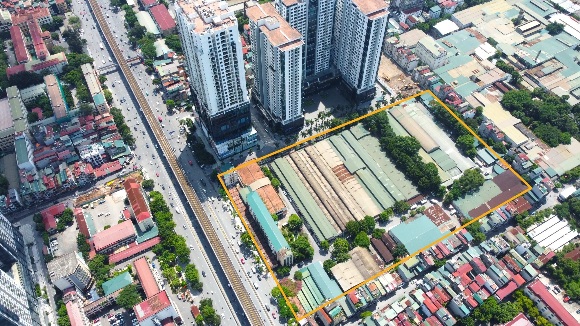 giay-thuong-dinh-dat-vang-1763718483.jpg