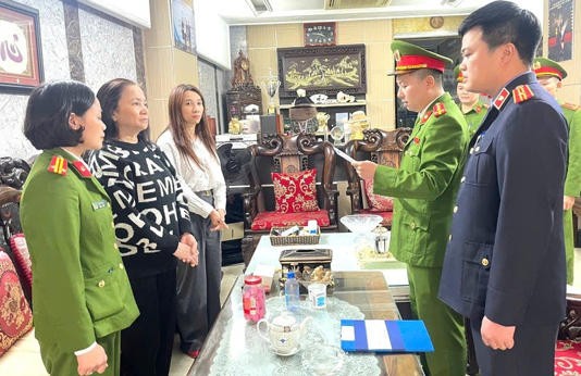 vang-kim-chung-1765335615.jpg