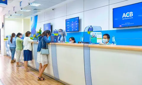 Khách hàng giảm gửi tiền tại ACB, dòng tiền âm nặng