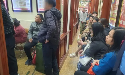 Từ ngày mai, khi đi mua vàng, các cụ phải biết thông tin vô cùng quan trọng này