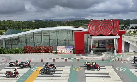 Nhân viên an ninh Go! tự ý kiểm tra một đứa bé vì nghi ăn cắp thanh socola