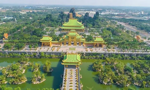Khu du lịch Đại Nam của bà Phương Hằng miễn phí cho ngày đặc biệt