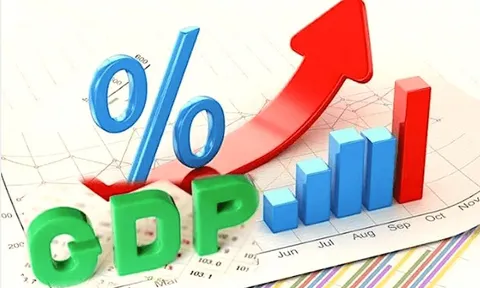 Việt Nam tăng trưởng GDP 8,02% năm 2025